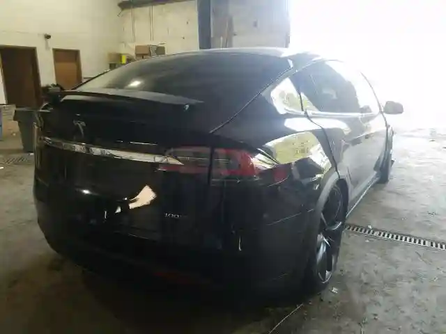 5YJXCAE26HF060237 2017 TESLA MODEL X-3