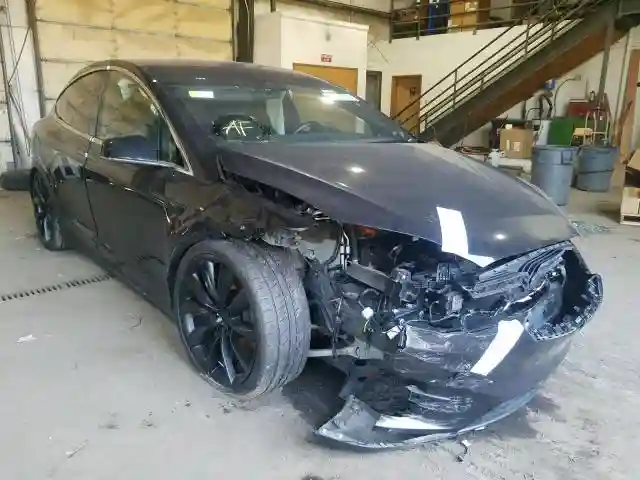 5YJXCAE26HF060237 2017 TESLA MODEL X-0