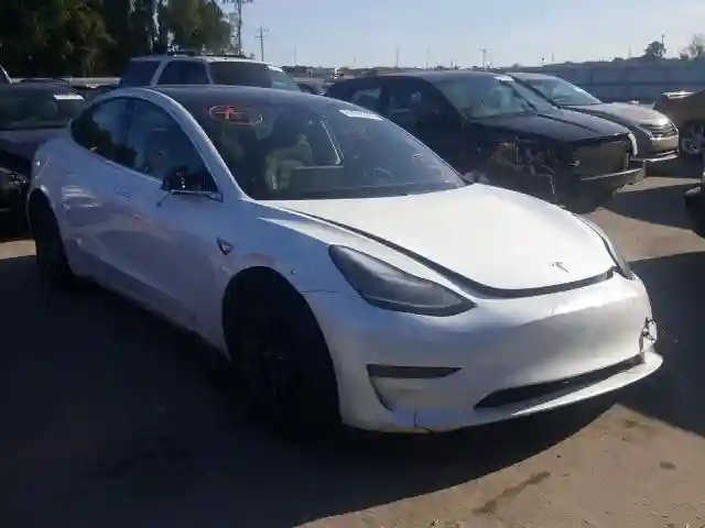 5YJ3E1EB7KF469881 2019 TESLA MODEL 3-0
