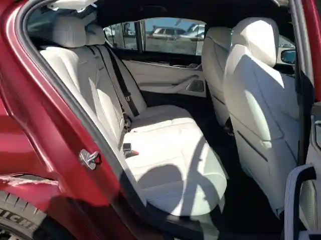 WBSJF0C56JB282864 2018 BMW M5-5