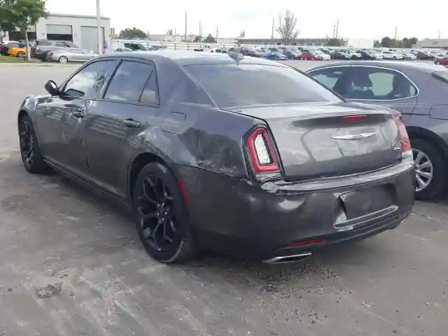 2C3CCABG9KH609479 2019 CHRYSLER 300 S-2