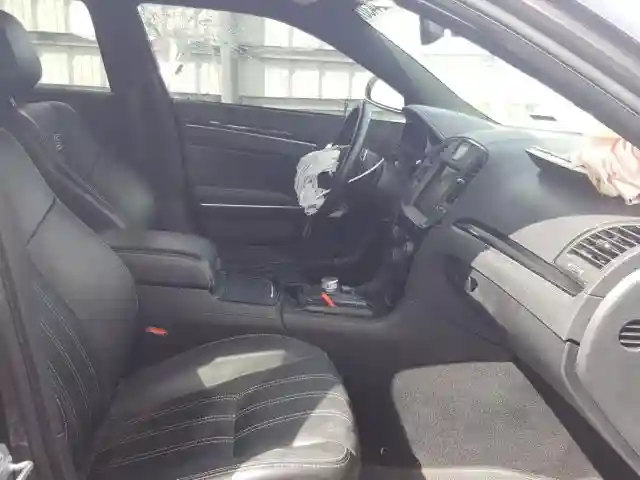 2C3CCABG9KH609479 2019 CHRYSLER 300 S-4