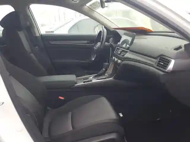 1HGCV1F17KA031734 2019 HONDA ACCORD LX-4