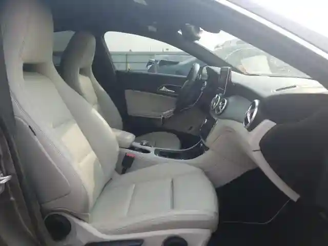 WDDSJ4EB6GN356950 2016 MERCEDES-BENZ CLA 250-4