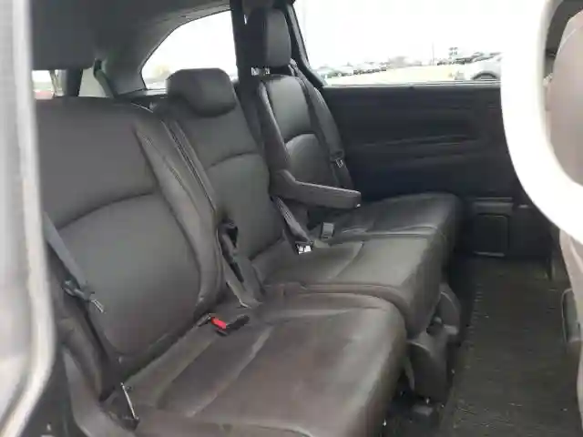 5FNRL6H71JB078227 2018 HONDA ODYSSEY EXL-5