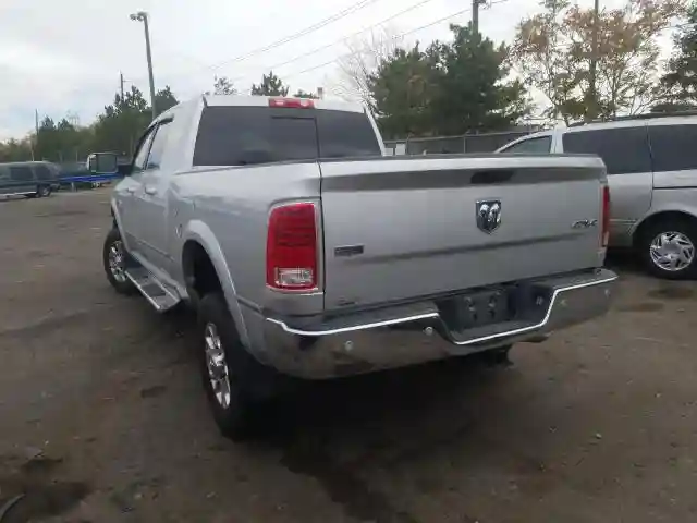 3C63R3ML1DG561731 2013 RAM 3500 LARAMIE-2
