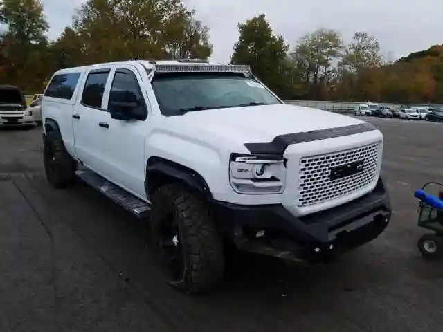 1GT12UE89GF123002 2016 GMC SIERRA K2500 DENALI-0