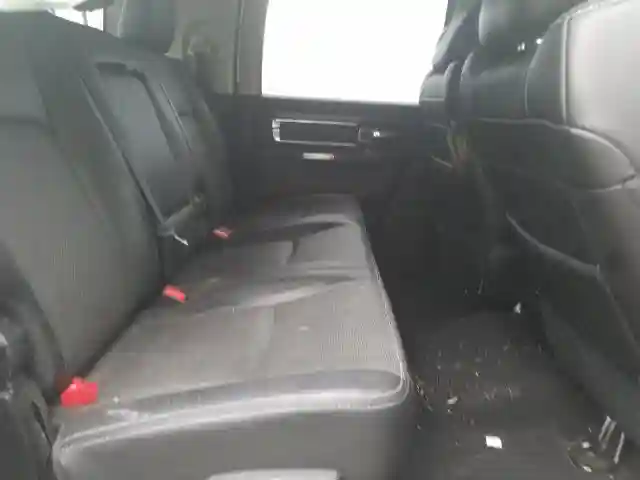 3C63R3ML1DG561731 2013 RAM 3500 LARAMIE-5