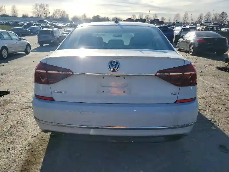 1VWDT7A34HC086284 2017 VOLKSWAGEN PASSAT-5