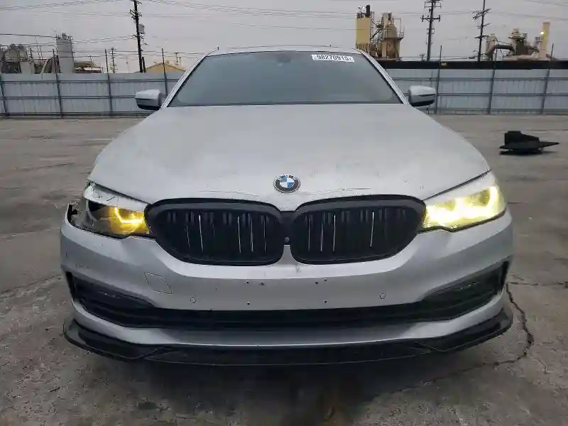 WBAJA9C51JB033458 2018 BMW 5 SERIES-4