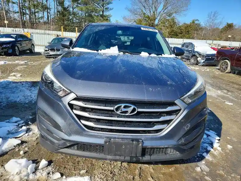 KM8J23A48JU656793 2018 HYUNDAI TUCSON-4
