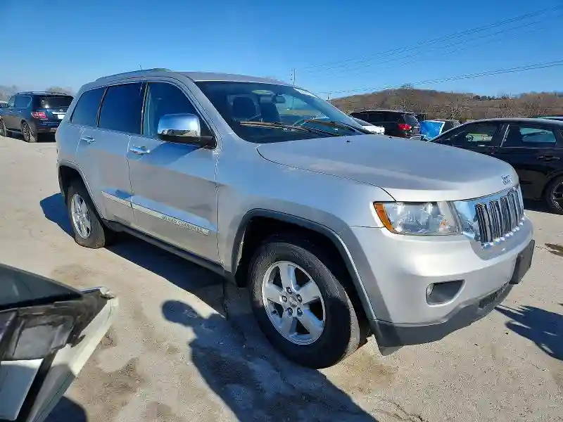 1J4RS4GGXBC564195 2011 JEEP GRAND CHEROKEE-3