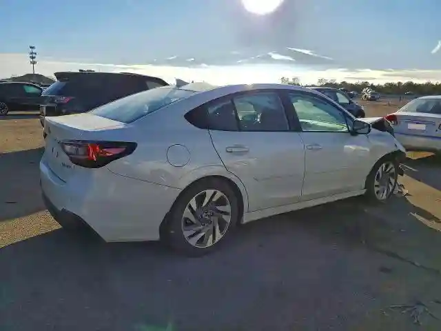 4S3BWAN61R3013832 2024 SUBARU LEGACY-2