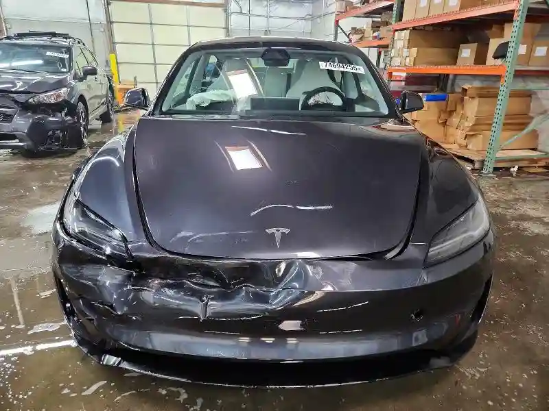 5YJ3E1ET6RF824459 2024 TESLA MODEL 3-4