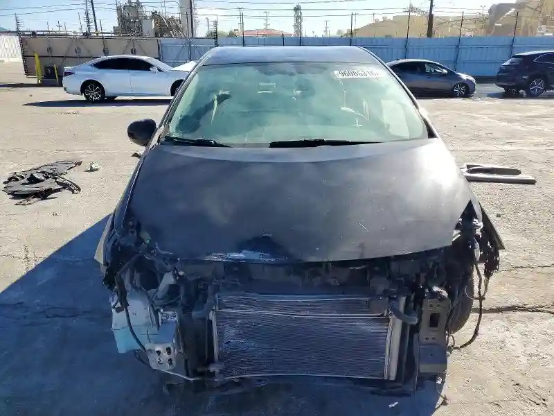 JTDKN3DU0B0260152 2011 TOYOTA PRIUS-4