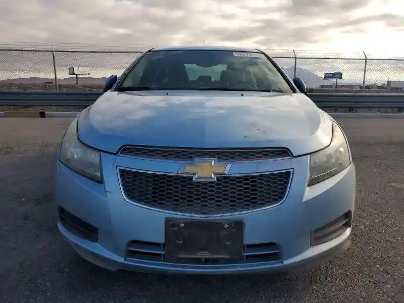 1G1PF5S95B7170413 2011 CHEVROLET CRUZE-4