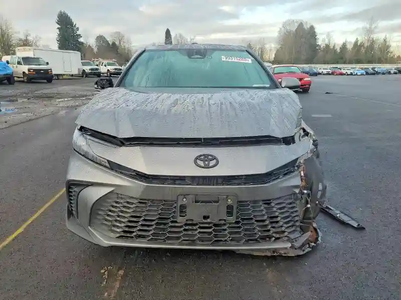 4T1DBADK9SU522498 2025 TOYOTA CAMRY-4