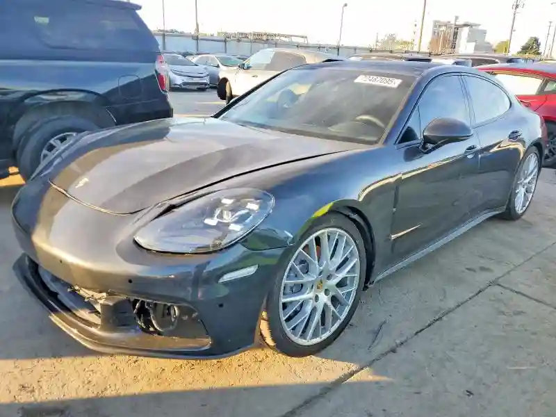 WP0AA2A72HL100409 2017 PORSCHE PANAMERA-0