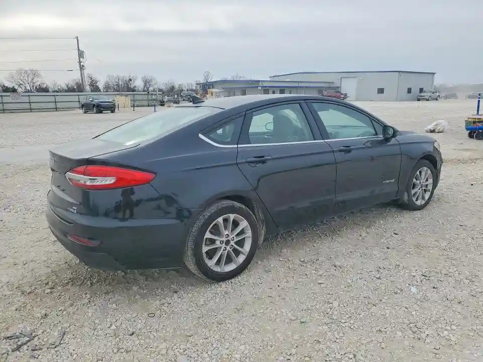 3FA6P0LU9KR207077 2019 FORD FUSION-2