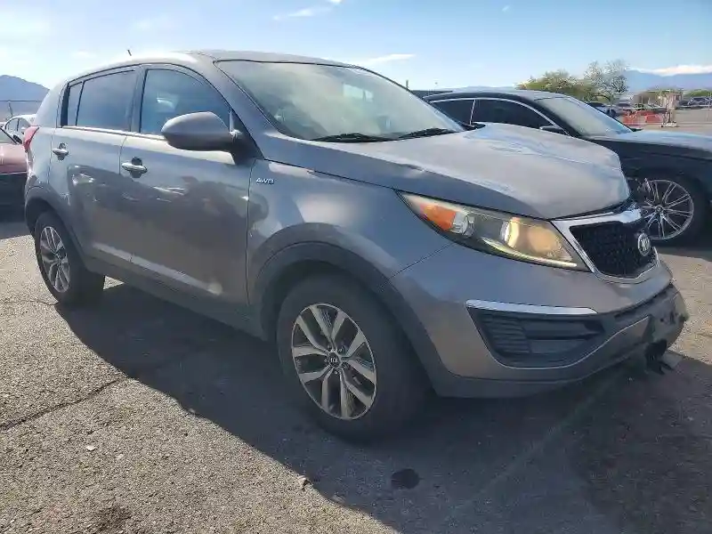 KNDPBCAC4G7866126 2016 KIA SPORTAGE-3