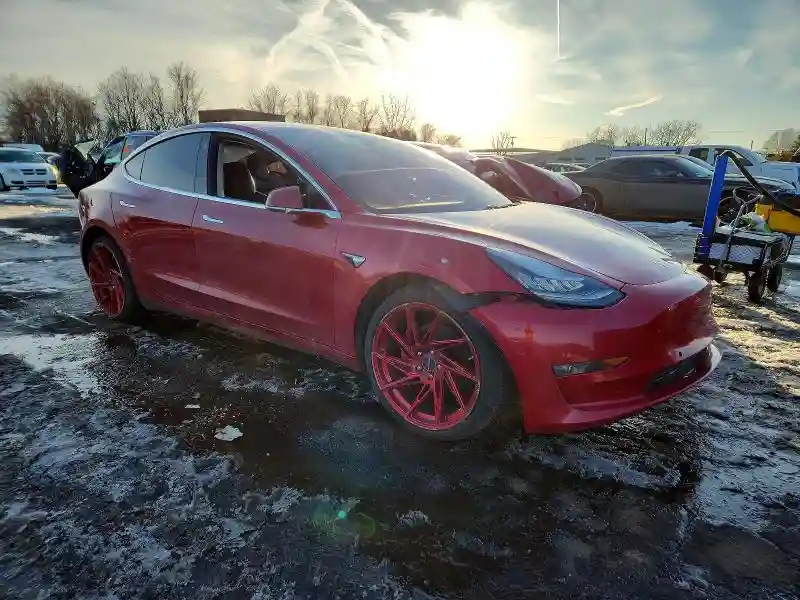 5YJ3E1EA4JF032913 2018 TESLA MODEL 3-3