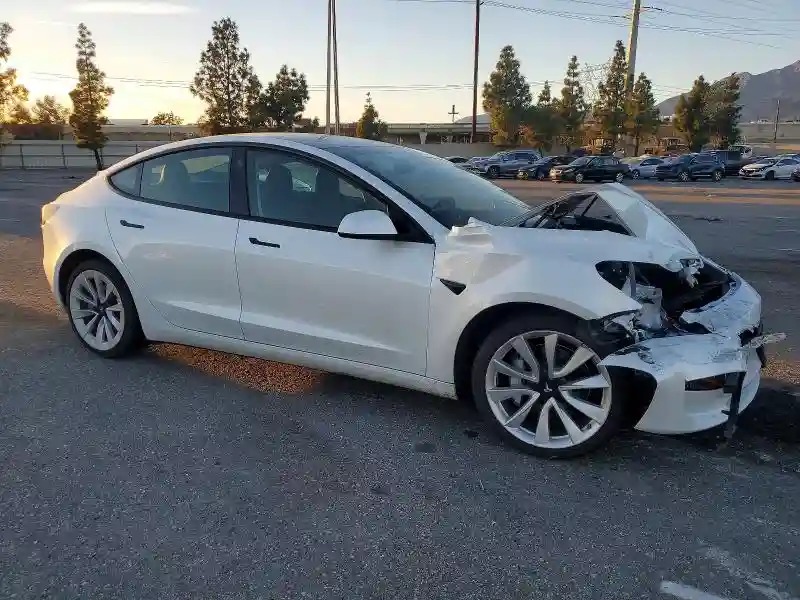 5YJ3E1EA1PF546243 2023 TESLA MODEL 3-3