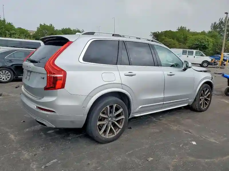 YV4A22PK8H1177075 2017 VOLVO XC90-2