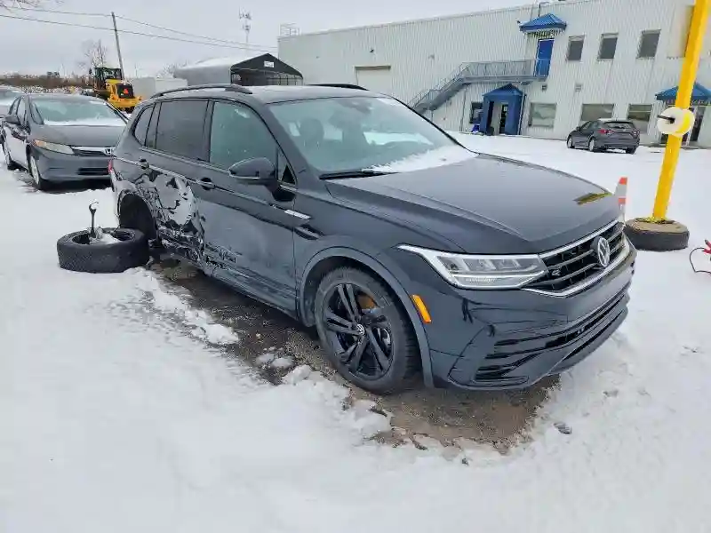 3VV8B7AX4PM142183 2023 VOLKSWAGEN TIGUAN-3