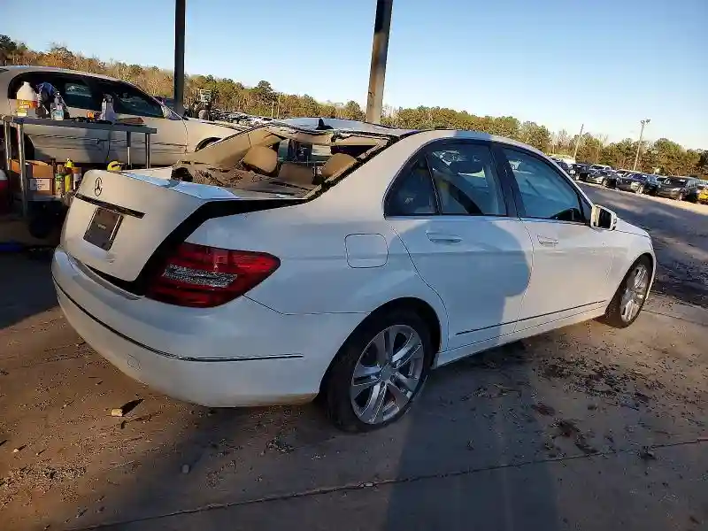 WDDGF4HB2DA780034 2013 MERCEDES-BENZ C-CLASS-1