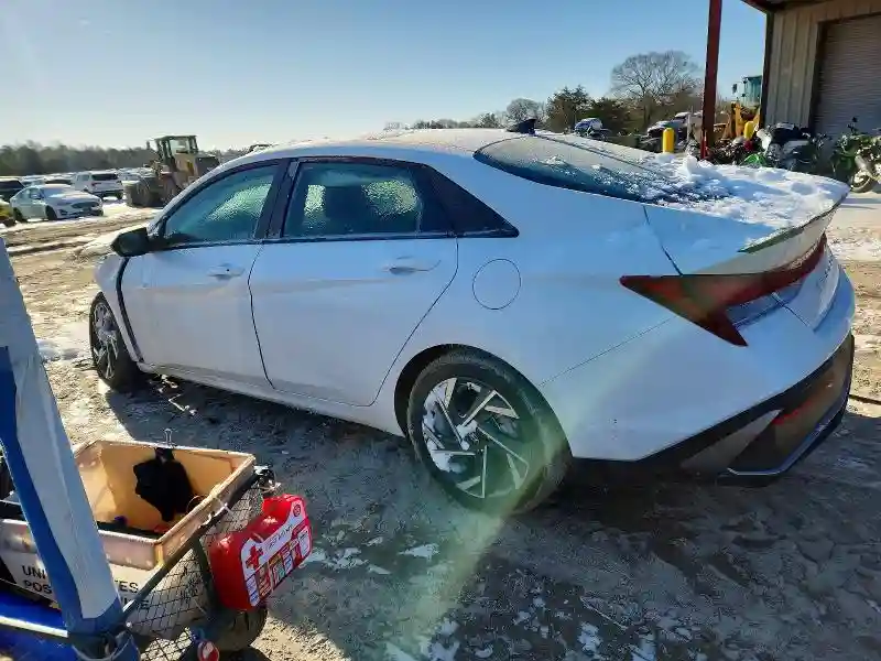 KMHLM4DG7SU915290 2025 HYUNDAI ELANTRA-1