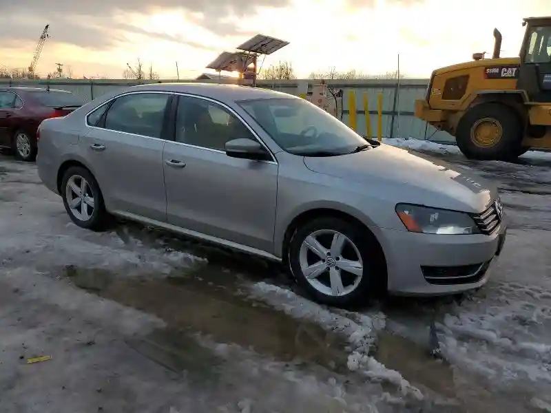 1VWBP7A30DC124244 2013 VOLKSWAGEN PASSAT-3