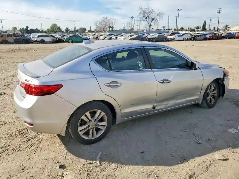 19VDE3F72DE302324 2013 ACURA ILX-2