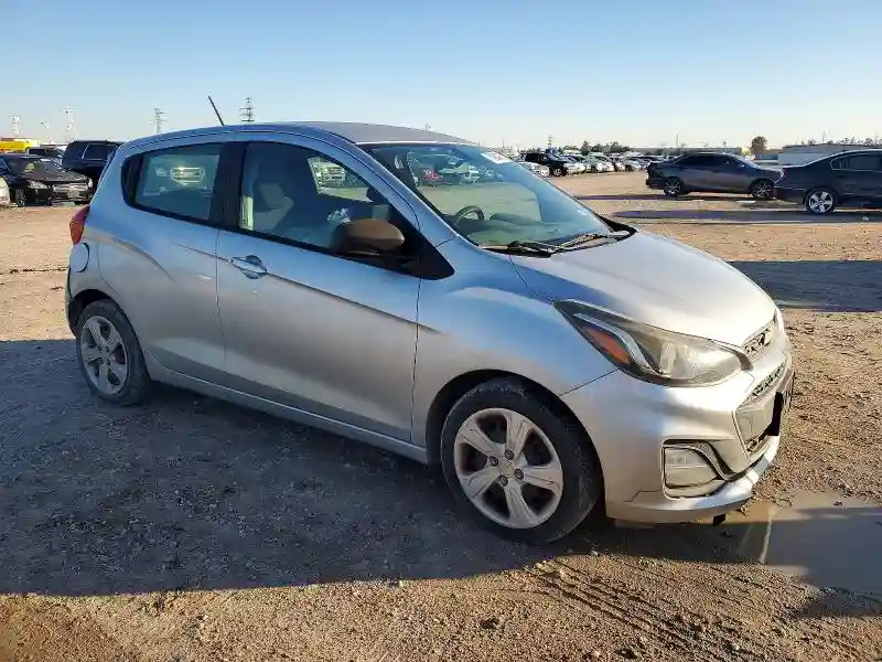 KL8CB6SA8KC747744 2019 CHEVROLET SPARK-3