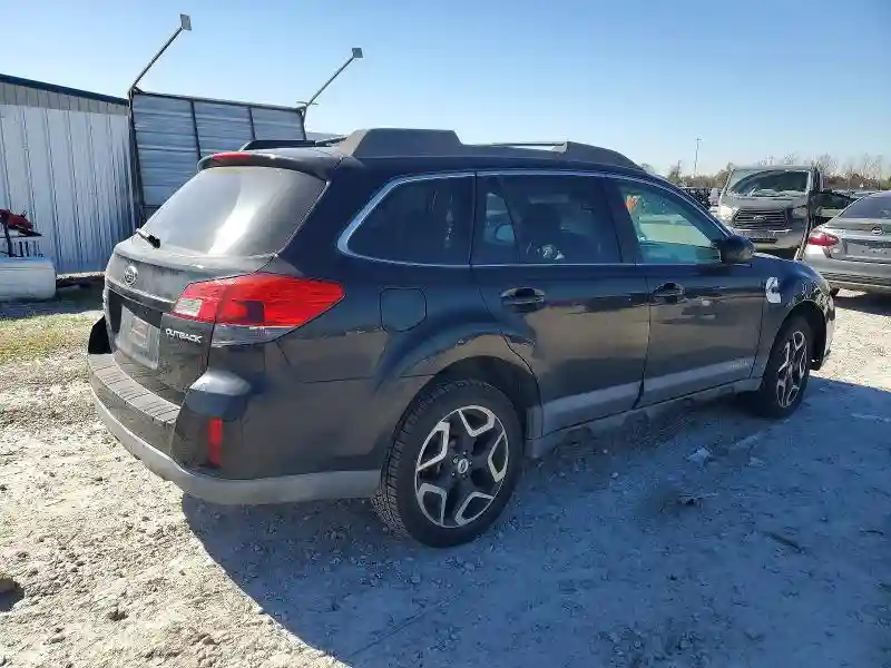 4S4BRCBC1B3312848 2011 SUBARU OUTBACK-2