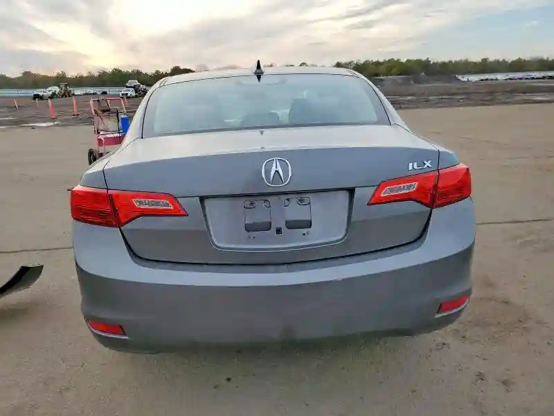 19VDE1F33DE004107 2013 ACURA ILX-5