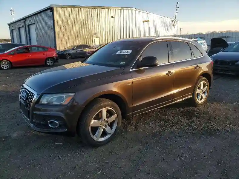 WA1DKAFP1BA076856 2011 AUDI Q5-0