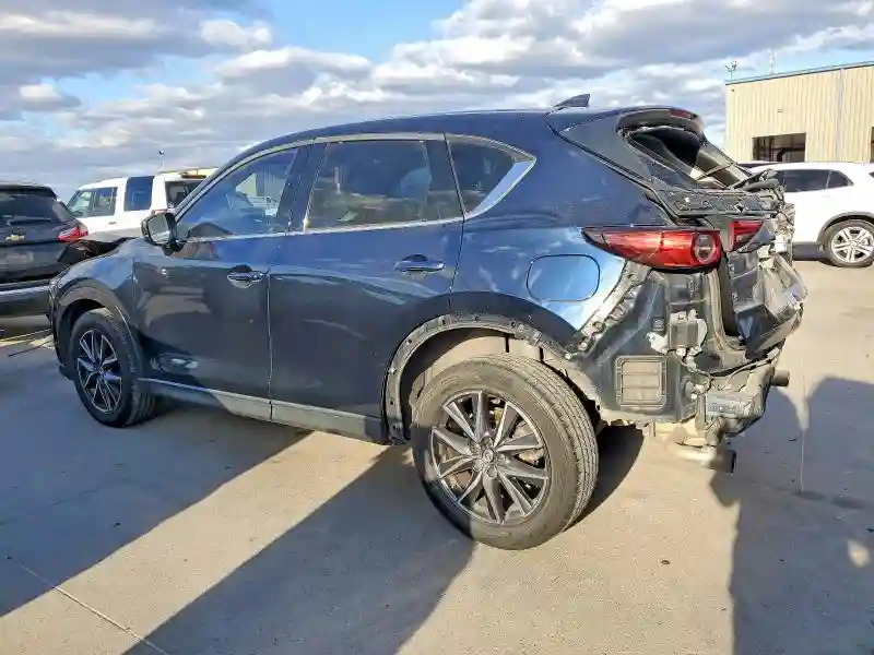 JM3KFADM1J1329643 2018 MAZDA CX-5-1