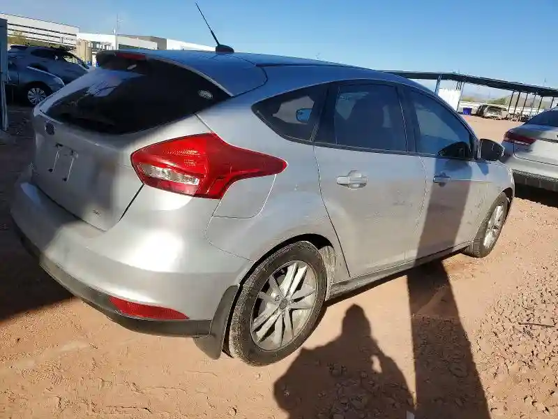 1FADP3K22HL314651 2017 FORD FOCUS-2