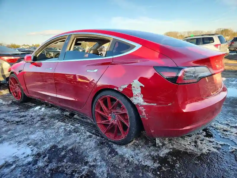 5YJ3E1EA4JF032913 2018 TESLA MODEL 3-1