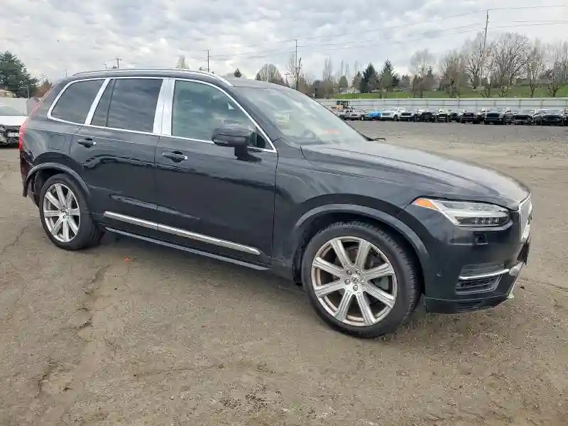 YV4BC0ZX4H1130799 2017 VOLVO XC90-3