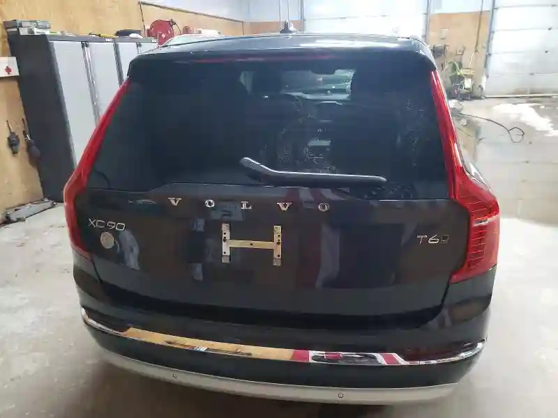 YV4A221L4N1852563 2022 VOLVO XC90-5