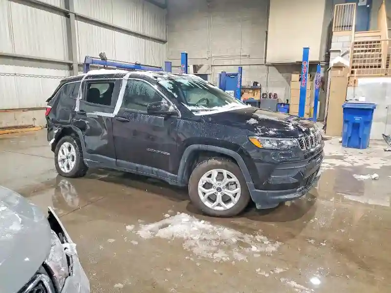 3C4NJDAN2ST500591 2025 JEEP COMPASS-3