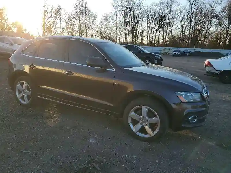 WA1DKAFP1BA076856 2011 AUDI Q5-3