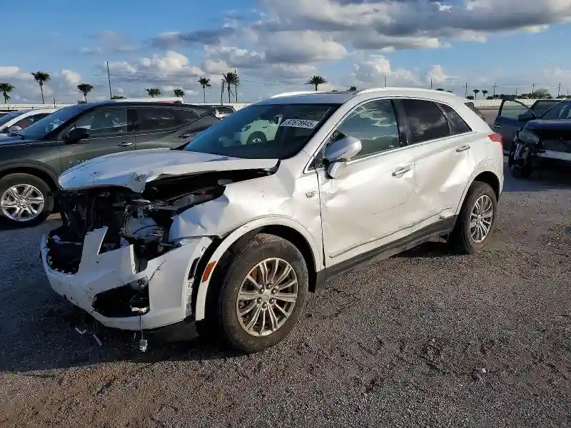 1GYKNCRS8JZ182473 2018 CADILLAC XT5-0