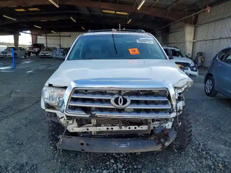 5TDDW5G17BS041415 2011 TOYOTA SEQUOIA-4