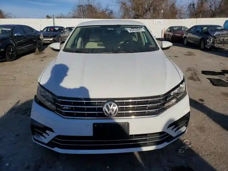 1VWDT7A34HC086284 2017 VOLKSWAGEN PASSAT-4
