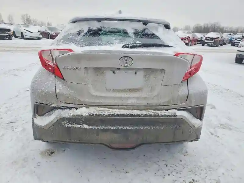 NMTKHMBX9JR040450 2018 TOYOTA C-HR-5