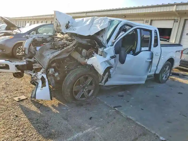 1FTEW1E54JFA70744 2018 FORD F-150-0