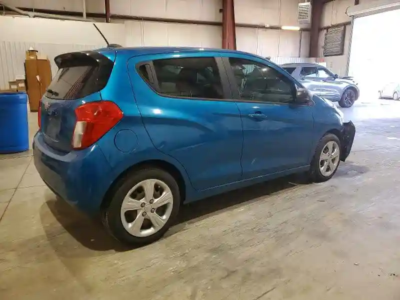 KL8CB6SAXLC424295 2020 CHEVROLET SPARK-2