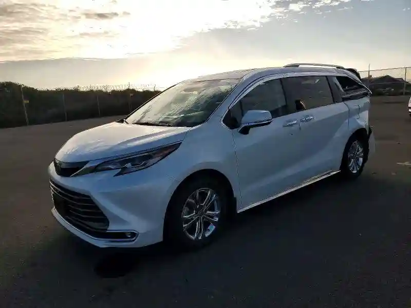 5TDESKFC1NS061875 2022 TOYOTA SIENNA-0